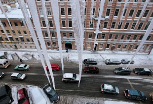 Снег, сосульки и гололед в Москве: изучаем правила зимней уборки города
